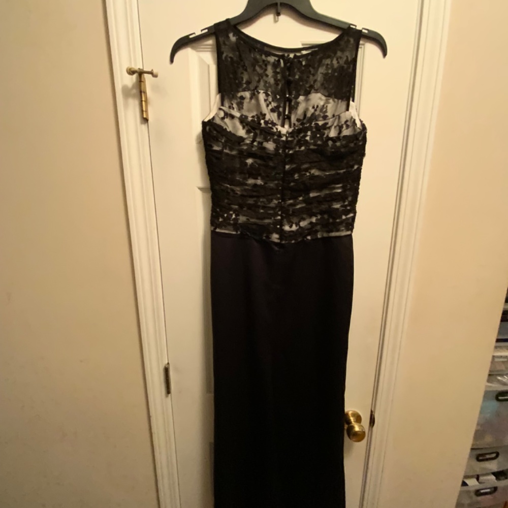 JS Collections Gown - Picture 7 of 9